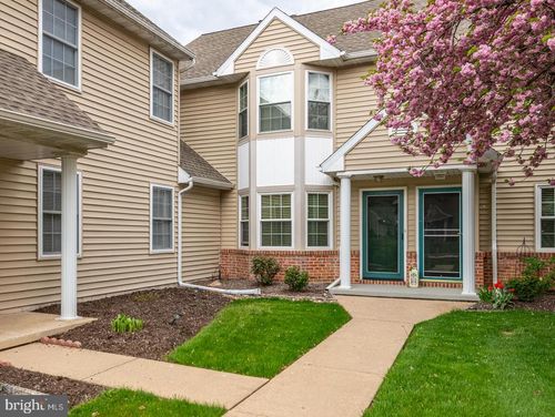 121 Heather Lane, WYOMISSING, PA, 19610 | Card Image