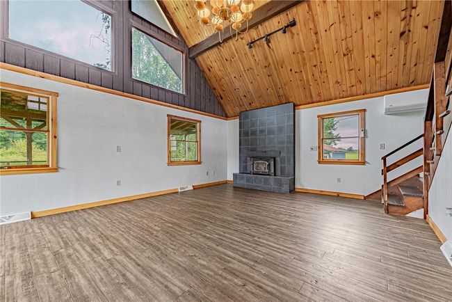 320 Spruce St, House other with 2 bedrooms, 1 bathrooms and 2 parking in Donegal PA | Image 9