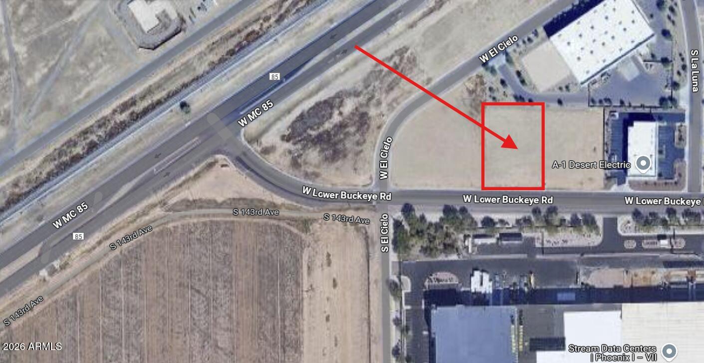 Land in Goodyear