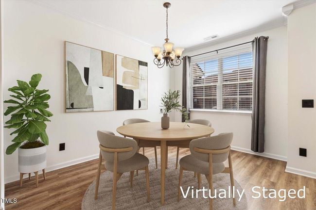 35-Dining Room - Virtually Staged | Image 5