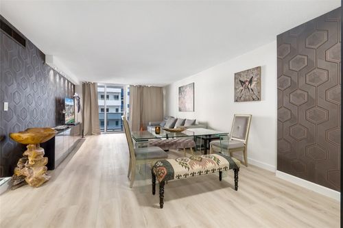 208-3140 S Ocean Dr, Hallandale Beach, FL, 33009-7245 | Card Image