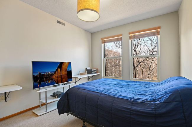 APT-304 - 560 N 2 Nd St, Condo with 2 bedrooms, 1 bathrooms and null parking in Minneapolis MN | Image 11