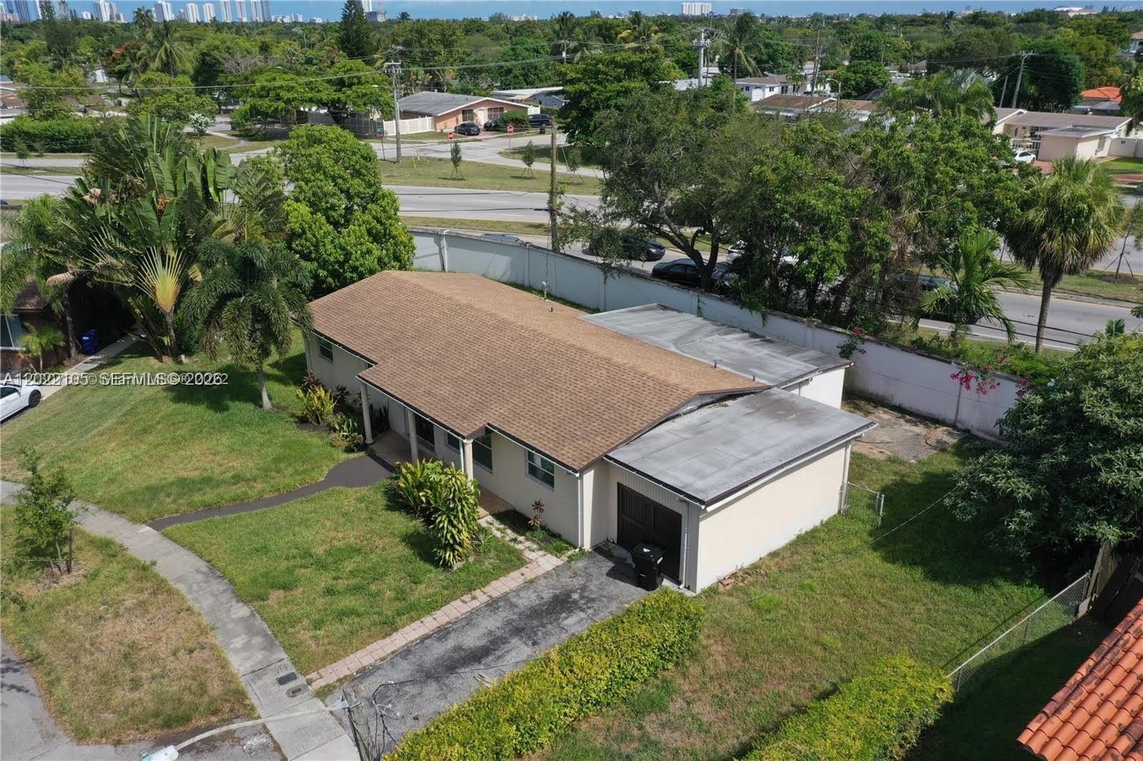 Residential in North Miami Beach 4