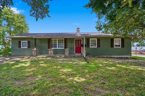 902 N Ault St St, MOBERLY, MO, 65270 | Card Image