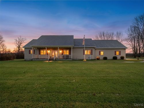 8984 Stephens Rd, Canastota, NY, 13032-4432 | Card Image