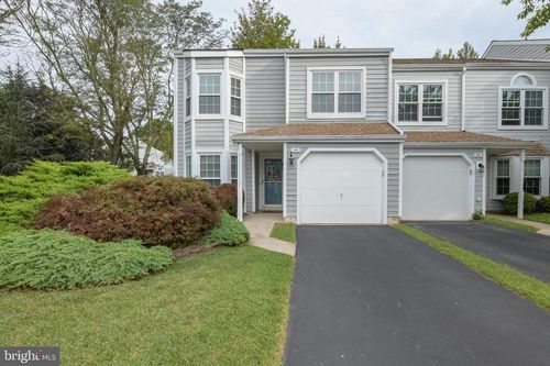 215 Rumford Ct, NEWTOWN, PA, 18940-1772 | Card Image