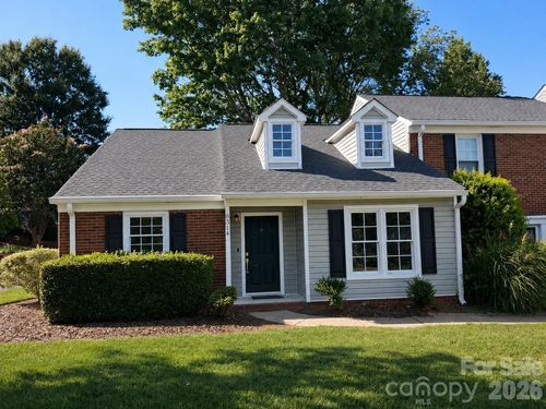 8314 Chippenham Ln, Charlotte, NC, 28277-8883 | Card Image