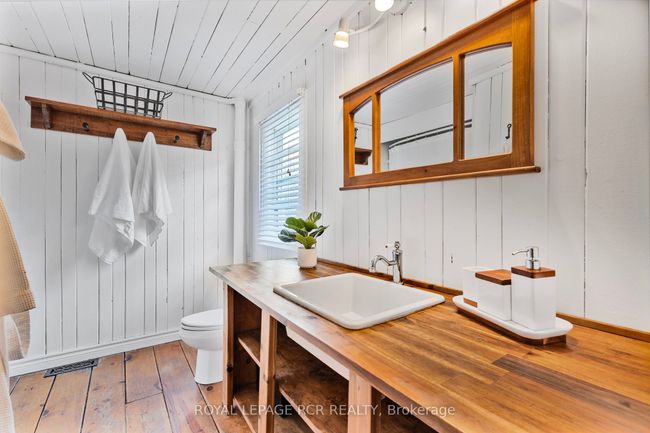17329 Shaws Creek Rd, House other with 3 bedrooms, 2 bathrooms and 6 parking in Belfountain ON | Image 33