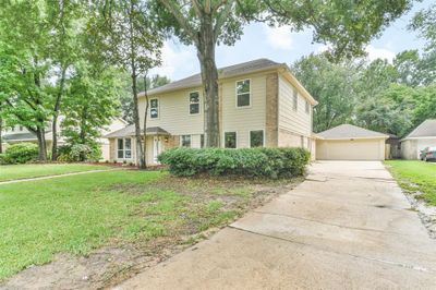 19631 Pinehurst Trail Drive, House other with 4 bedrooms, 2 bathrooms and null parking in Humble TX | Image 2