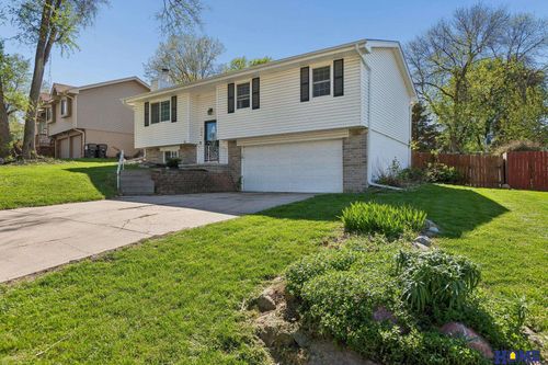 304 Flint Circle, Papillion, NE, 68046 | Card Image