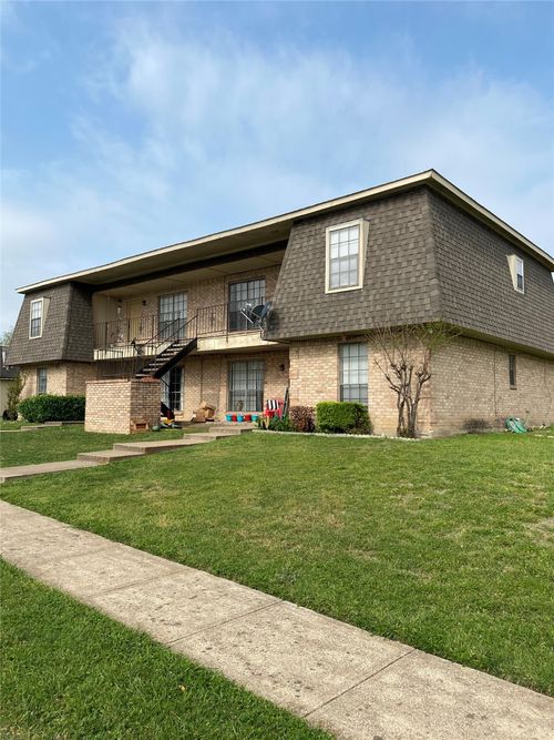 9501-9501 Westpark Dr, Benbrook, TX, 76126-3147 | Card Image