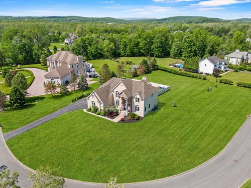 3 Kings Dr, Middletown, NY, 10941-5224 | Card Image