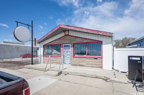 254 Railway Ave, Southey, SK, S0G4P0 | Card Image