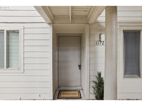 9-3d-11721 Sw Boones Bend Dr, Beaverton, OR, 97008-7847 | Card Image