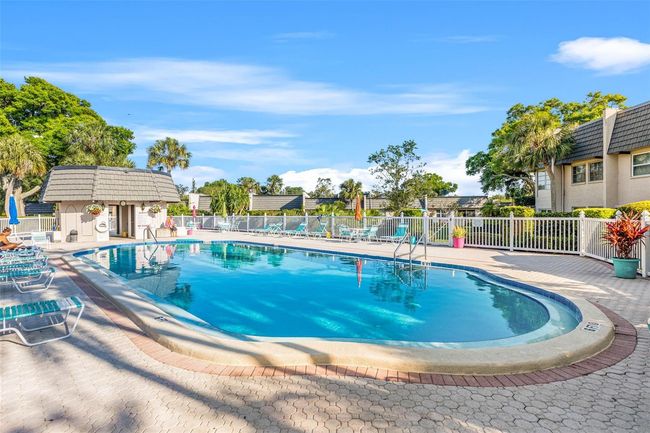 716 Cordova Grn, Condo with 2 bedrooms, 2 bathrooms and null parking in SEMINOLE FL | Image 21
