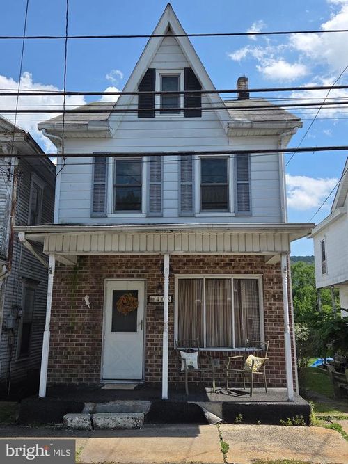 408 W Market St, WILLIAMSTOWN, PA, 17098-1513 | Card Image