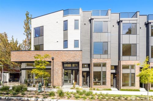 3406 E Spring St, Seattle, WA, 98122-5156 | Card Image