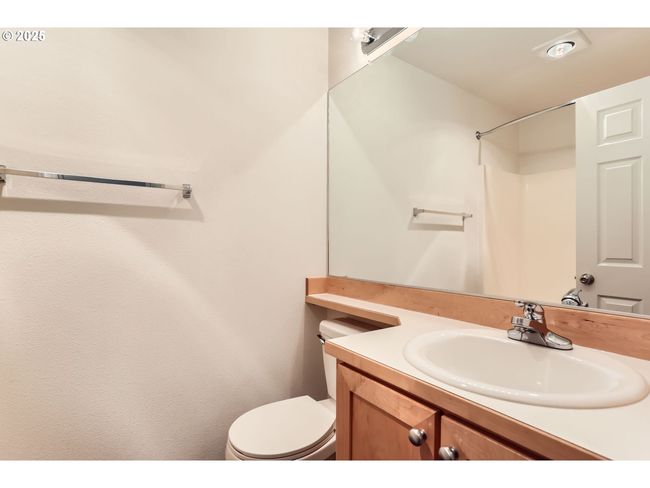 204 - 14700 Sw Sandhill Loop, Condo with 2 bedrooms, 2 bathrooms and 1 parking in Beaverton OR | Image 26