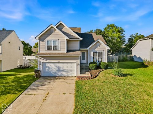6064 Brandermill Rdg, Columbus, IN, 47203-4561 | Card Image