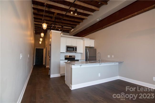 STE-201 - 140 W Mountain St, Condo with 1 bedrooms, 1 bathrooms and null parking in Kings Mountain NC | Image 6