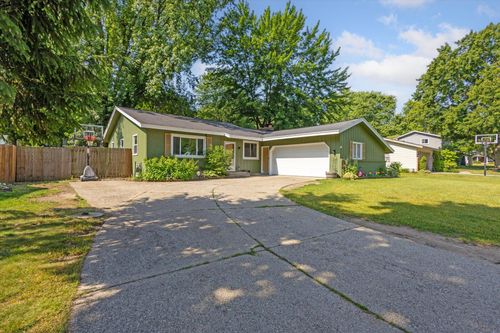 6144 Del Cano Dr Se, Grand Rapids, MI, 49546-6730 | Card Image