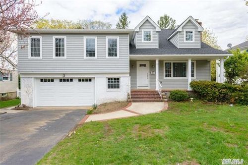 25 Hamilton Pl, Garden City, NY, 11530-5922 | Card Image