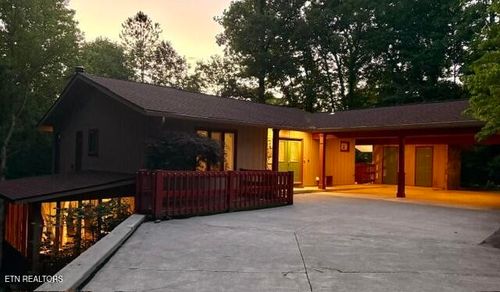 1713 Cardinal Dr, Gatlinburg, TN, 37738-5841 | Card Image