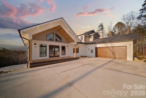 3026 Parker Padgett Rd, Old Fort, NC, 28762-0766 | Card Image