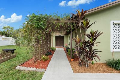 14741 Sw 157th St, House other with 4 bedrooms, 2 bathrooms and null parking in Miami FL | Image 2