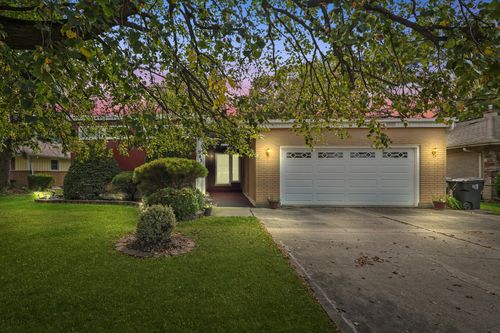 943 E 164th Ct, South Holland, IL, 60473-2411 | Card Image