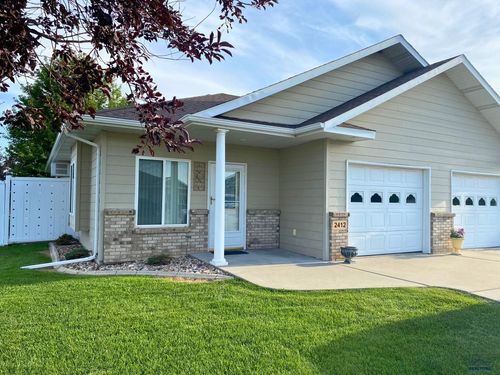 2412 Merlot Dr, Rapid City, SD, 57701-6702 | Card Image