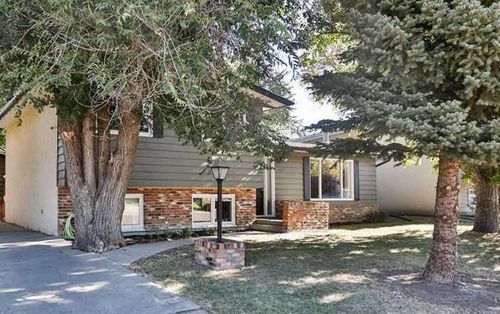 417 Normandy Rd S, Lethbridge, AB, T1J3X9 | Card Image