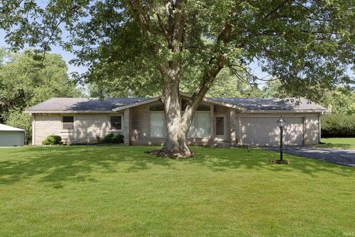 420 E 7th St, Burlington, IN, 46915-9440 | Card Image