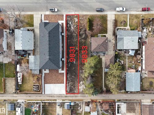 {{alt}} | Card Image