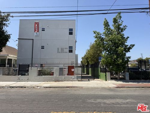 235-12-235 1/2 N Chicago St, Los Angeles, CA, 90033-2906 | Card Image