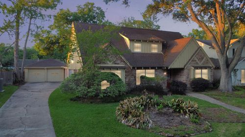 12526 Hazelwood Ln, Houston, TX, 77077-2914 | Card Image
