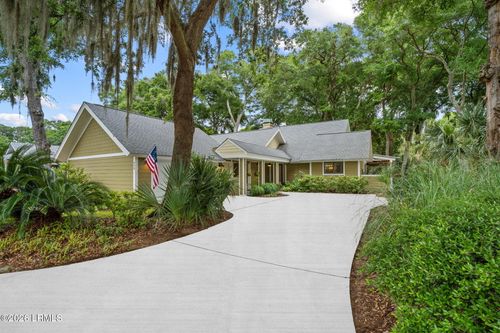 659 S Reeve Rd, Saint Helena Island, SC, 29920-3037 | Card Image