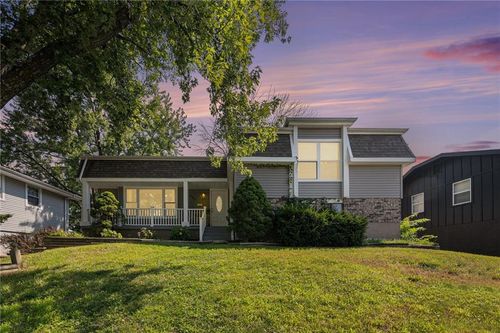 6901 E 140th Ter, Grandview, MO, 64030-3858 | Card Image