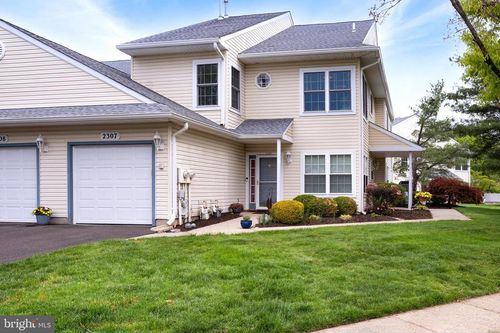 2307 Lynbrooke Dr, YARDLEY, PA, 19067-7271 | Card Image