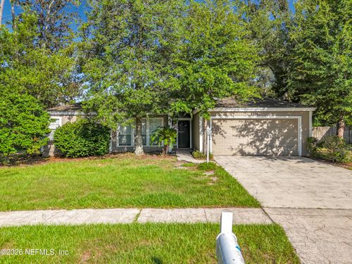8174 Loch Lomond Ln, JACKSONVILLE, FL, 32244-5522 | Card Image