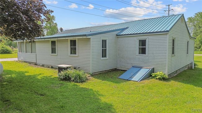 8278 Maple Rd, House other with 2 bedrooms, 2 bathrooms and null parking in Clay NY | Image 41