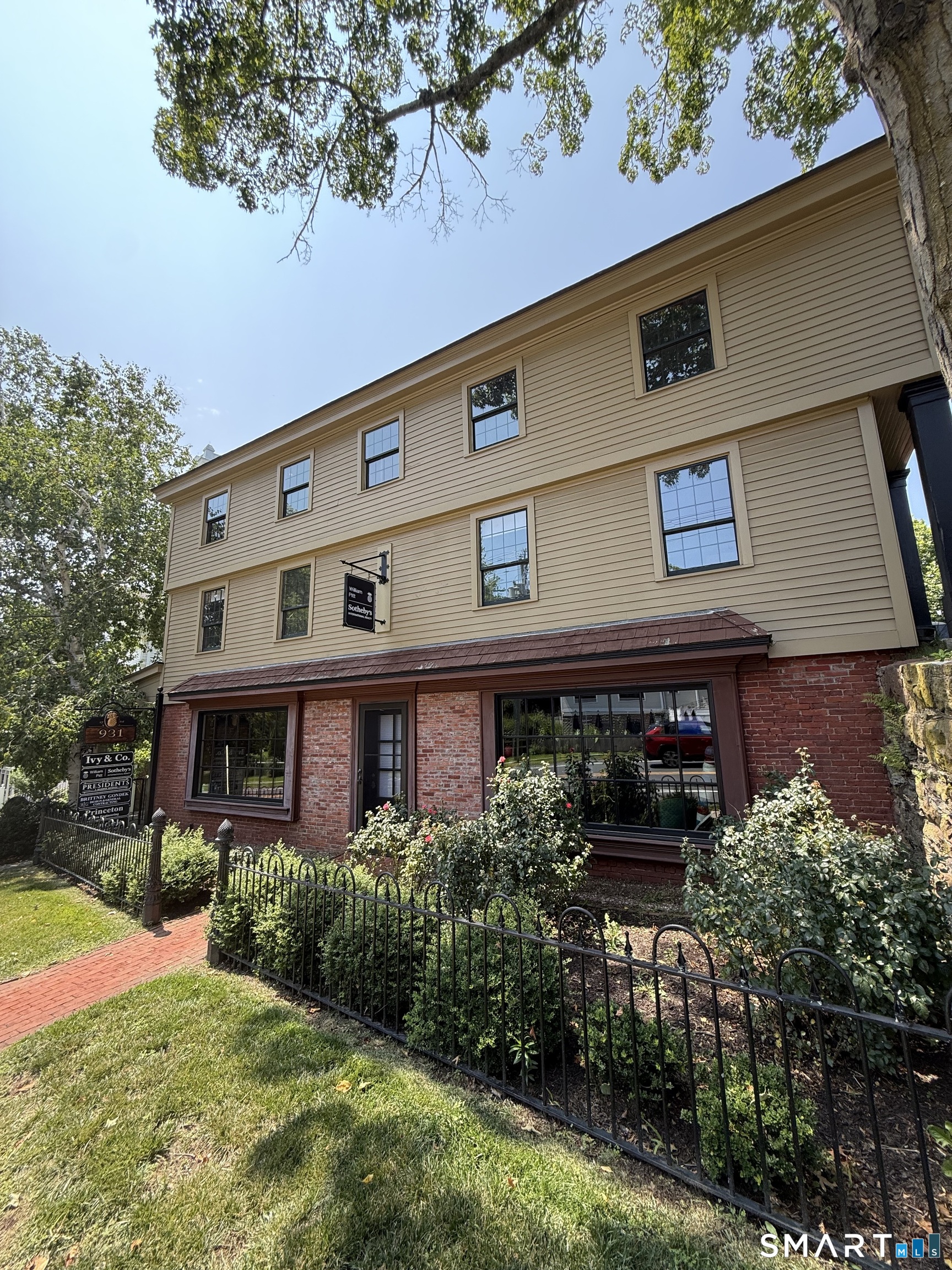 931 Main St, South Glastonbury, CT 06073