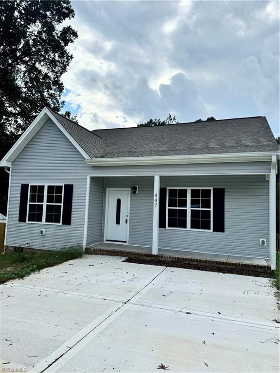 Lawrence St, Eden, NC 27288
