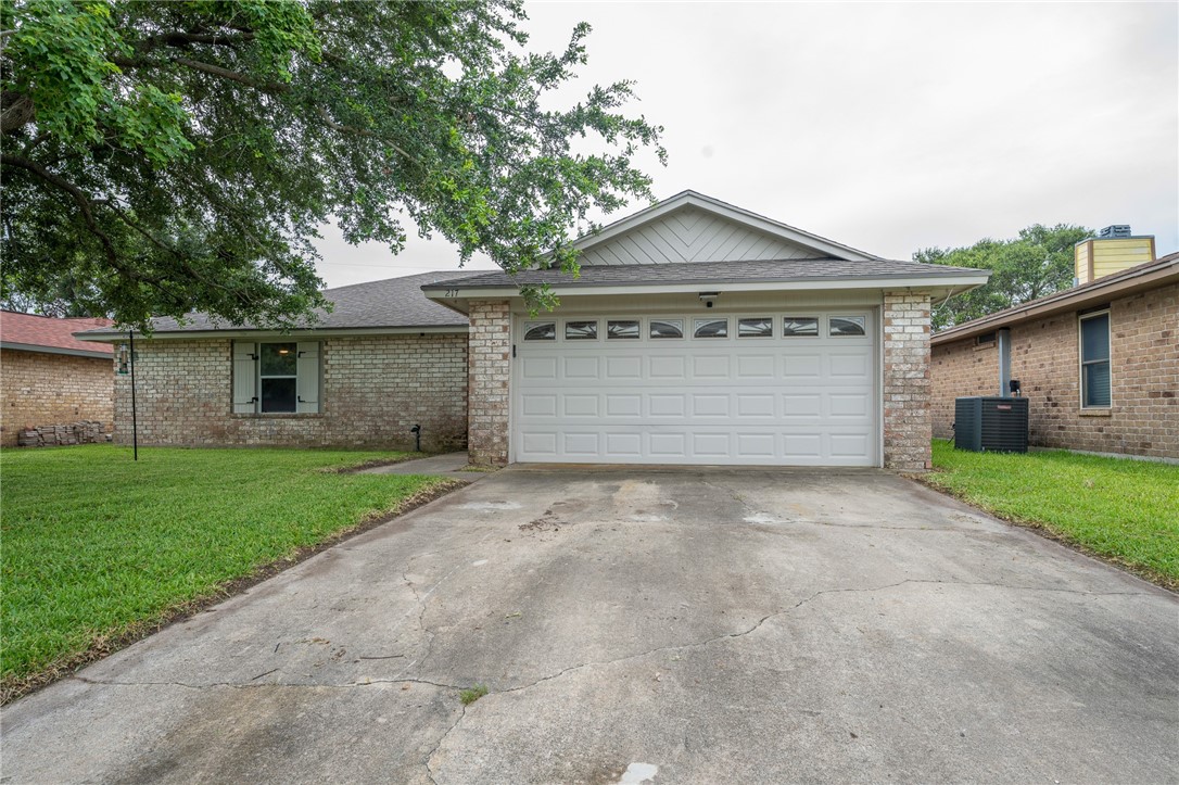 Portsmouth Dr, Corpus Christi, TX 78418