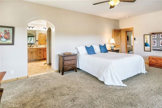 26855 Inyo Ct, House other with 3 bedrooms, 3 bathrooms and 2 parking in Lake Arrowhead CA | Image 22