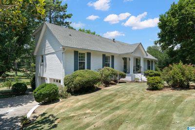 1724 Kestwick Drive, House other with 5 bedrooms, 3 bathrooms and null parking in HOOVER AL | Image 2