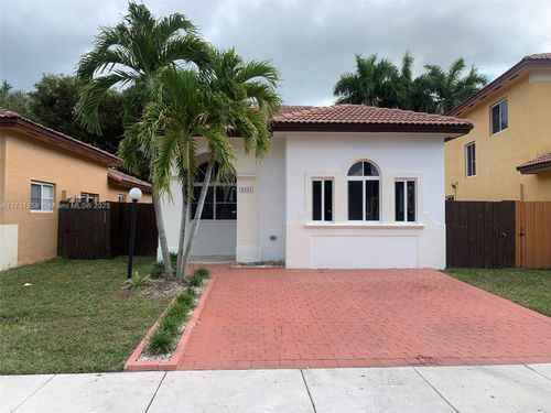 2511 Ne 41st Ter, Homestead, FL, 33033 | Card Image