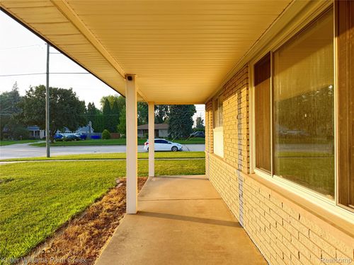 30930 Austin Dr, Warren, MI, 48092-1893 | Card Image