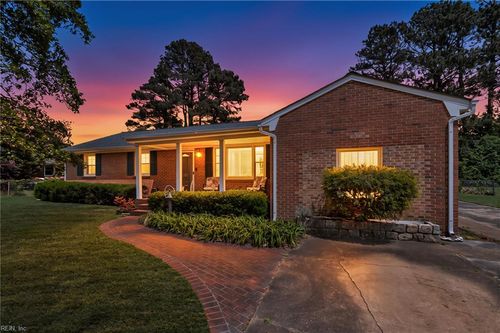 1253 Kingsway Dr, Chesapeake, VA, 23320-4742 | Card Image