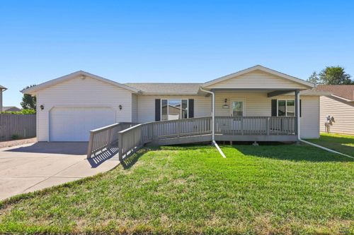 4913 Williams St, RAPID CITY, SD, 57703-6497 | Card Image